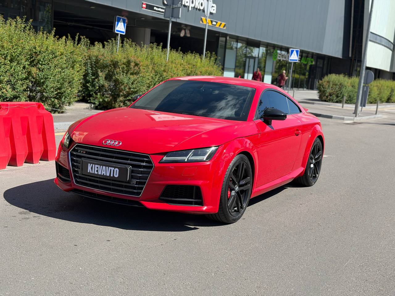 Audi TTS — фото 1