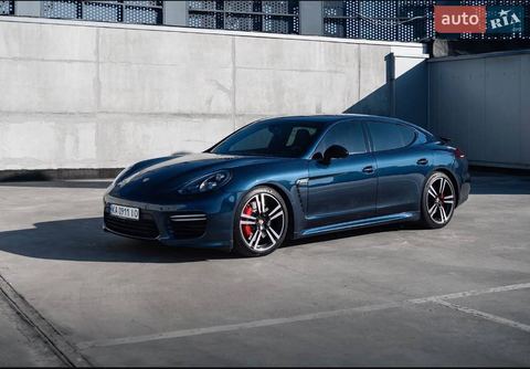 Porsche Panamera GTS