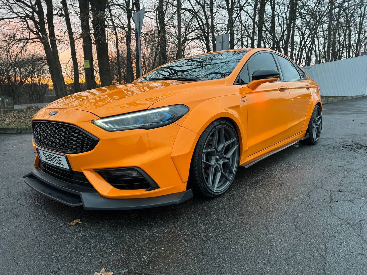 Ford Fusion — фото 1