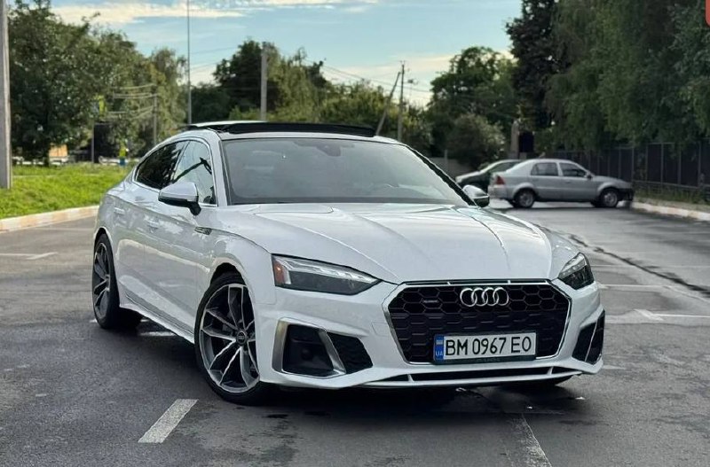 Audi A5 — фото 1