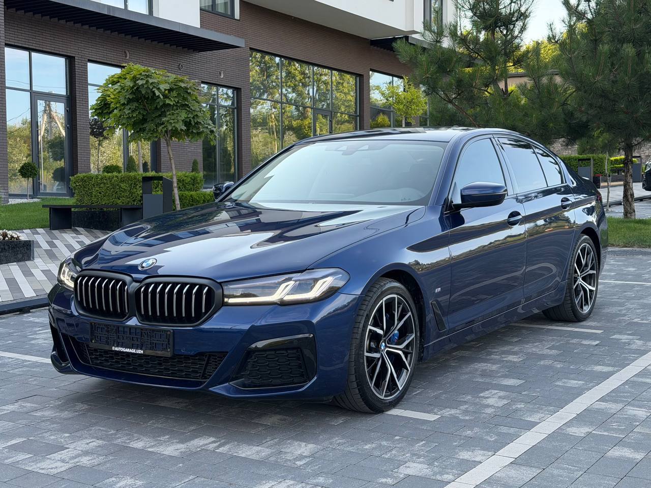 BMW 520d — фото 1