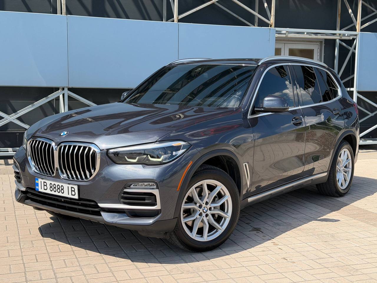 BMW X5 — фото 1