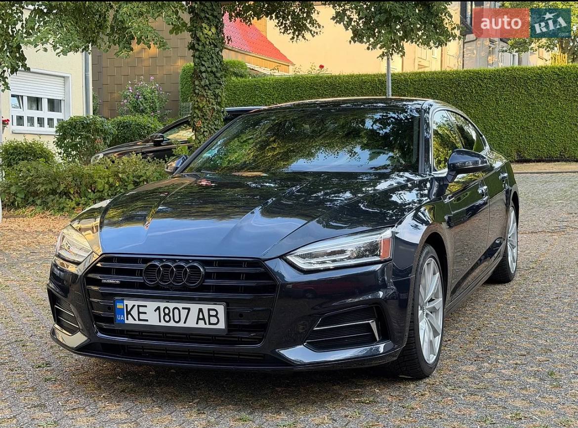 Audi A5 — фото 1