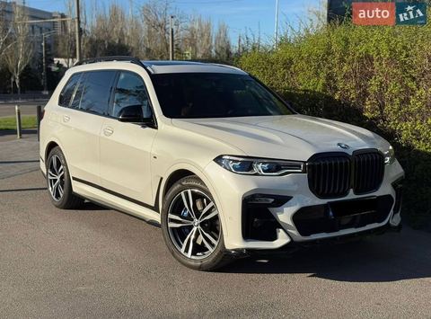 BMW X7 M50D