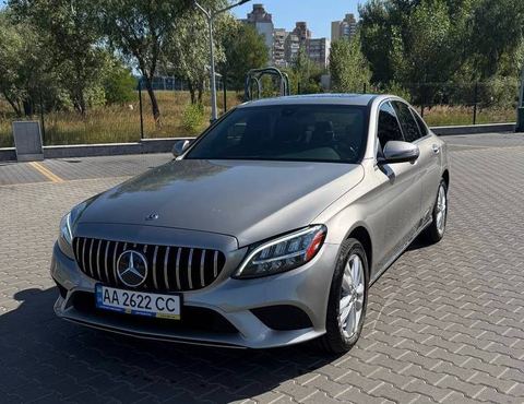 Mercedes-Benz C300