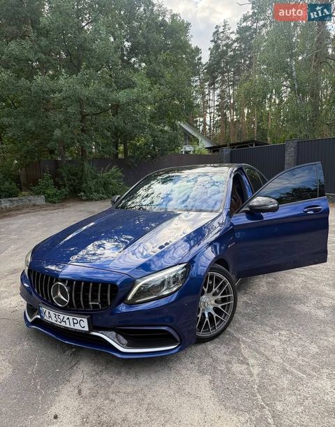 Mercedes-Benz C63