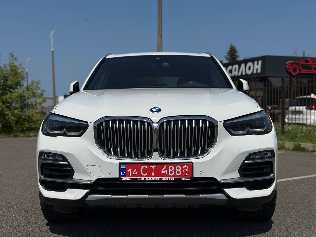 BMW X5 — фото 1