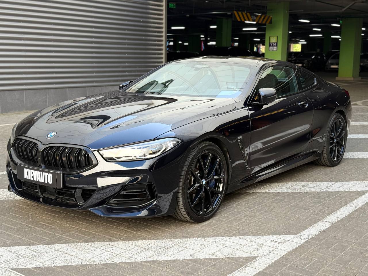 BMW M850I — фото 1