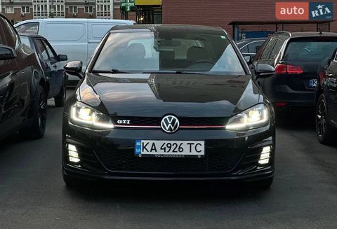Volkswagen Golf GTI