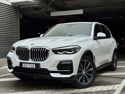 BMW X5 40i — фото 1