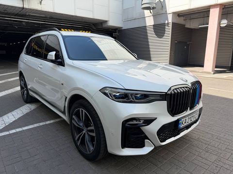 BMW X7 M50d — фото 1