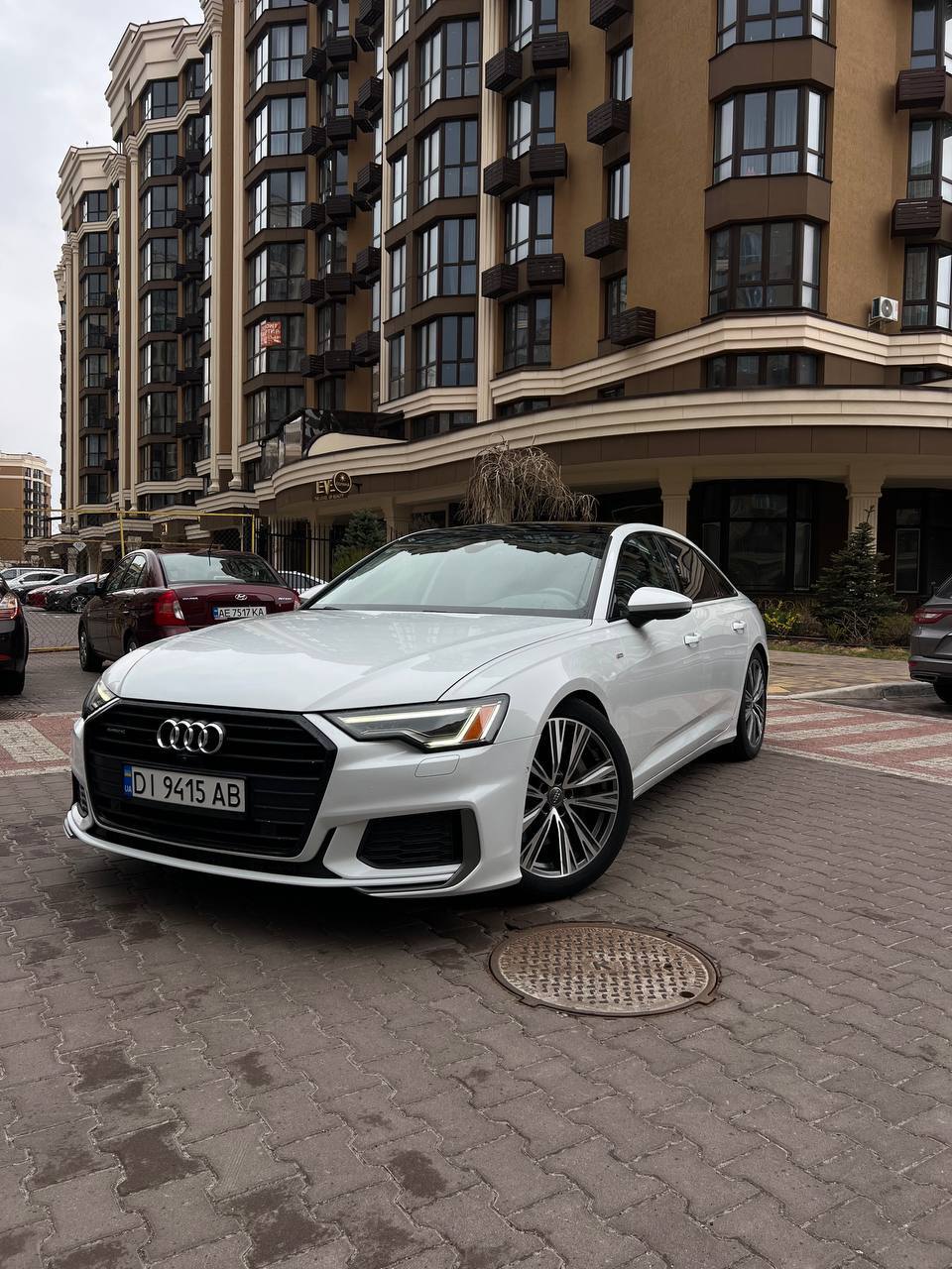 Audi A6 — фото 1