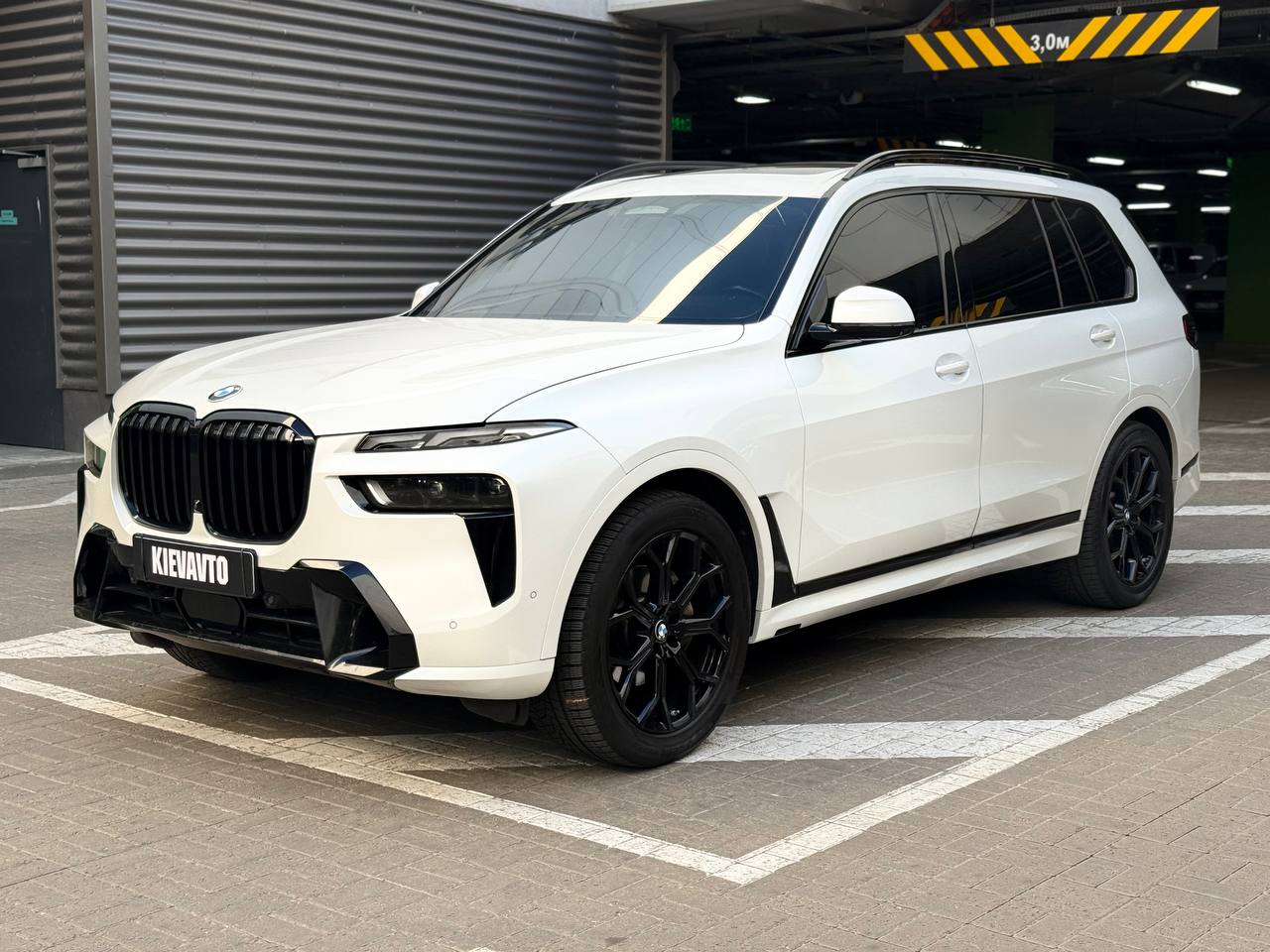 BMW X7 — фото 1