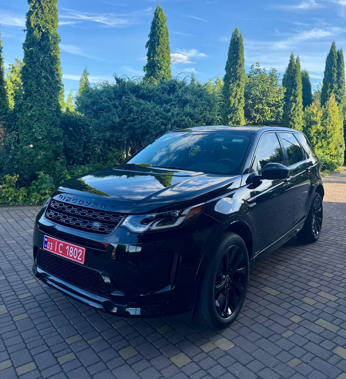 Land Rover Discovery Sport — фото 1