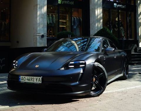 Porsche Taycan