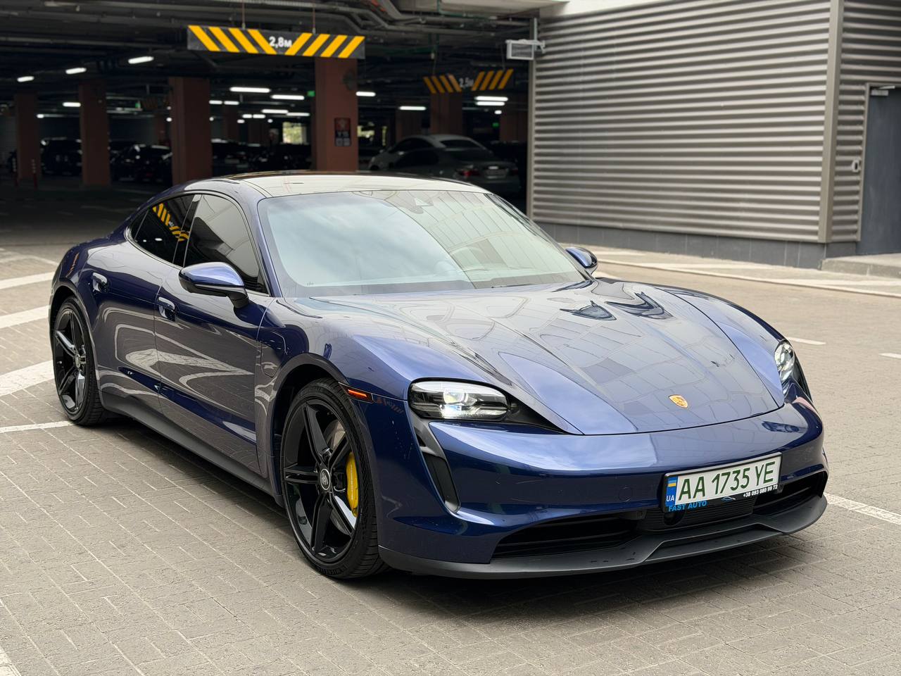 Porsche Taycan 4S — фото 1