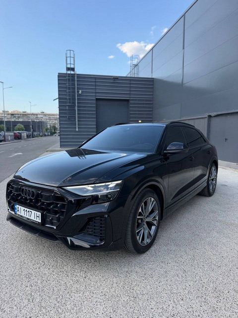 Audi Q8