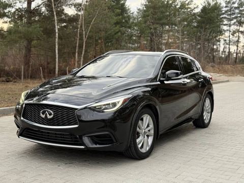 Infiniti QX30