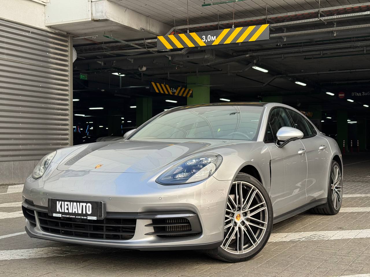 Porsche Panamera 4S — фото 1