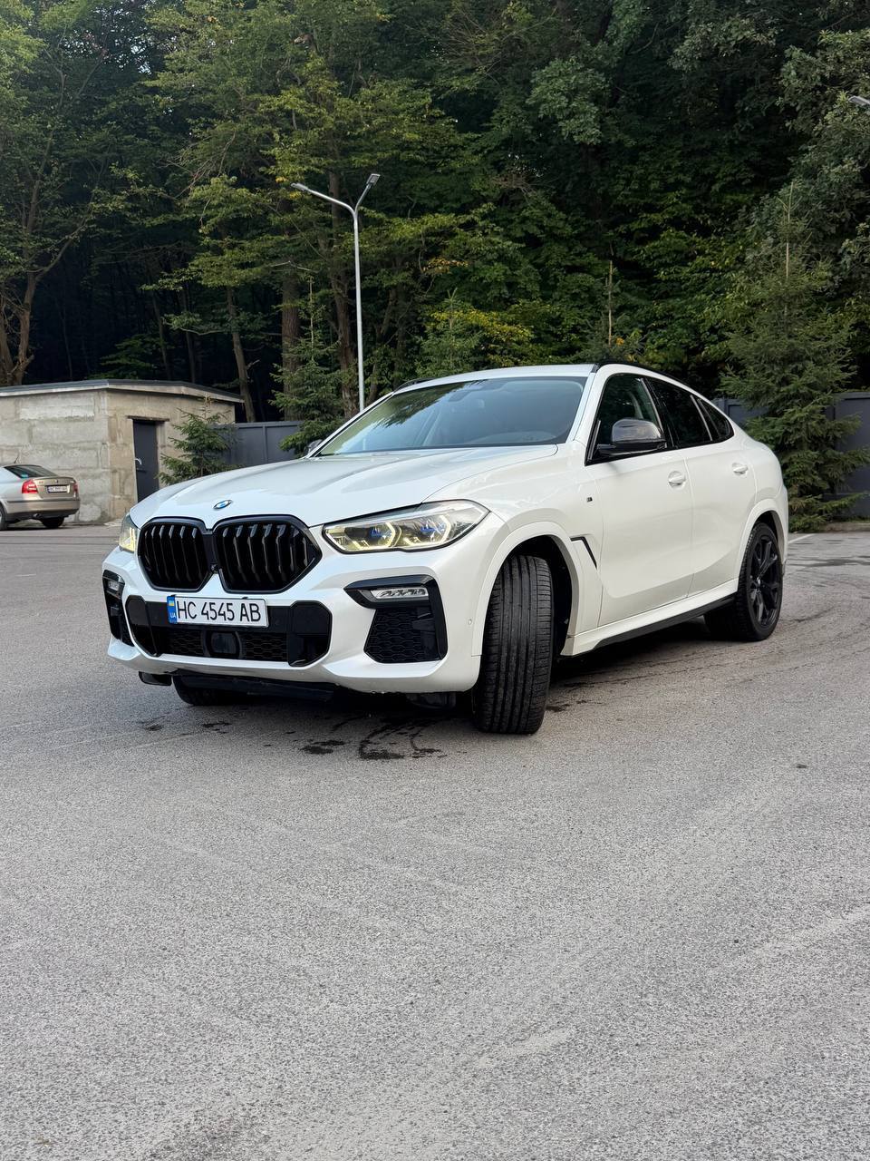 BMW X6 M50D — фото 1