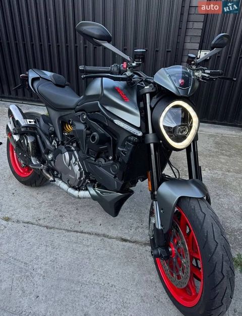 Ducati Monster — фото 1