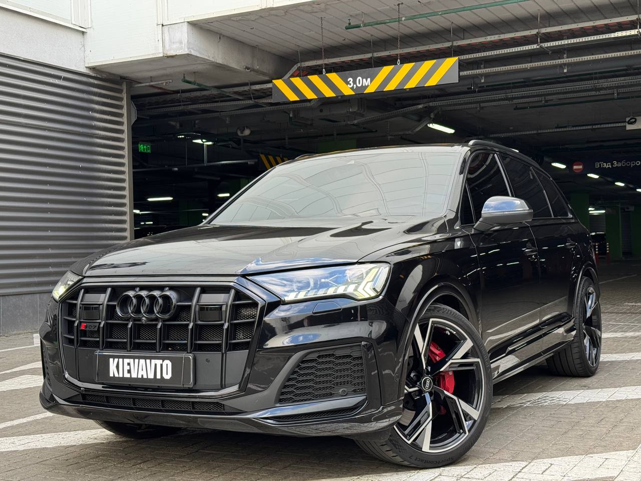 Audi SQ7 — фото 1