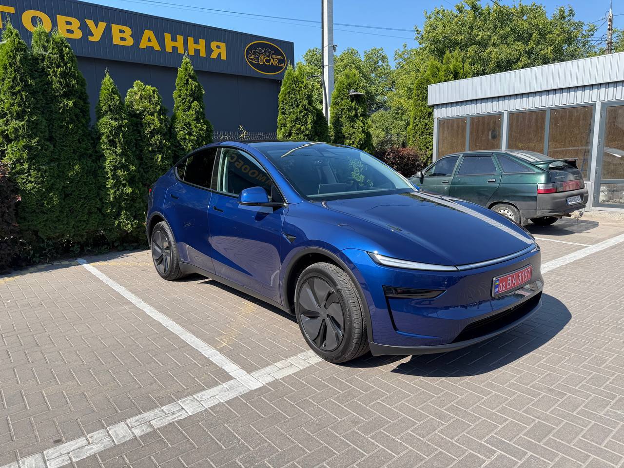 Tesla Model Y — фото 1