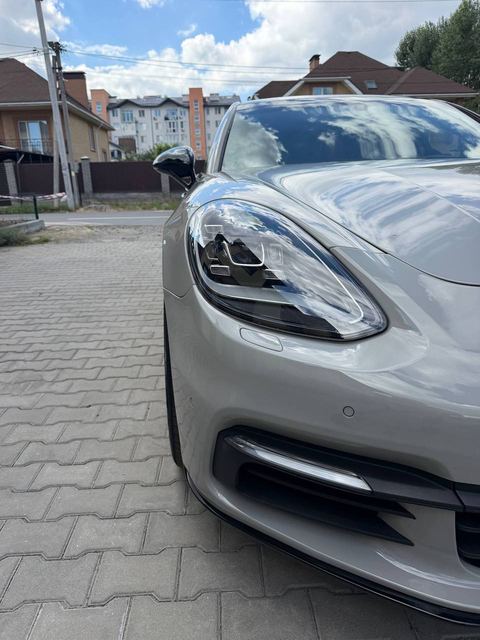 Porsche Panamera 4S