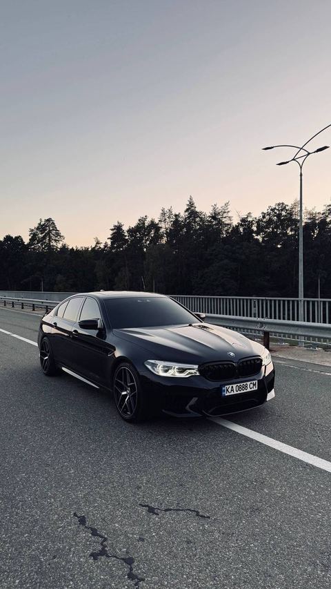 BMW M550i