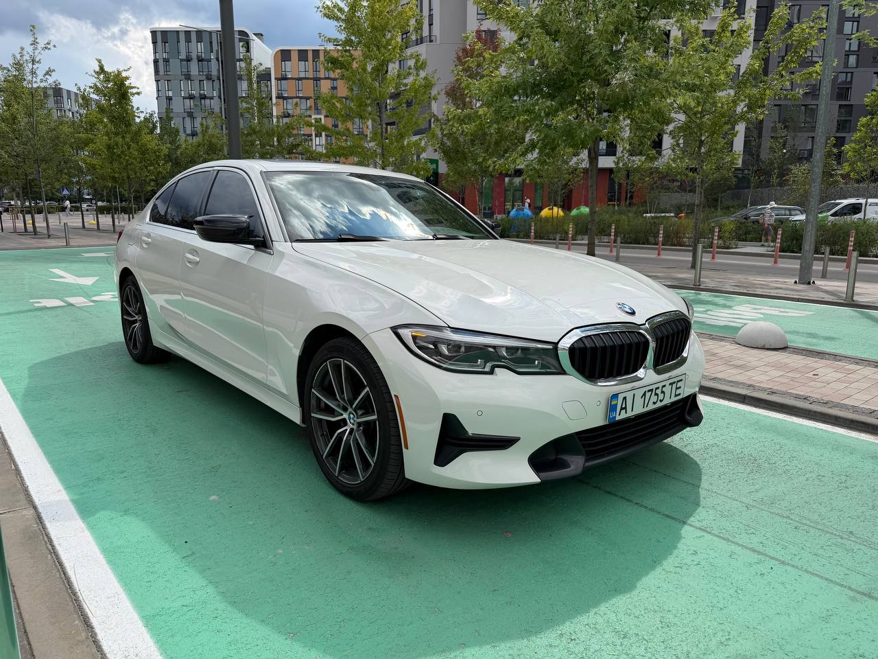 BMW 330I Xdrive — фото 1