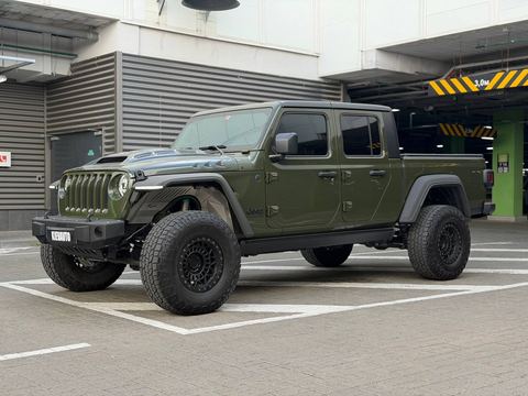 Jeep Gladiator — фото 1