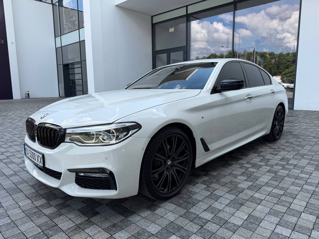 BMW 520d — фото 1