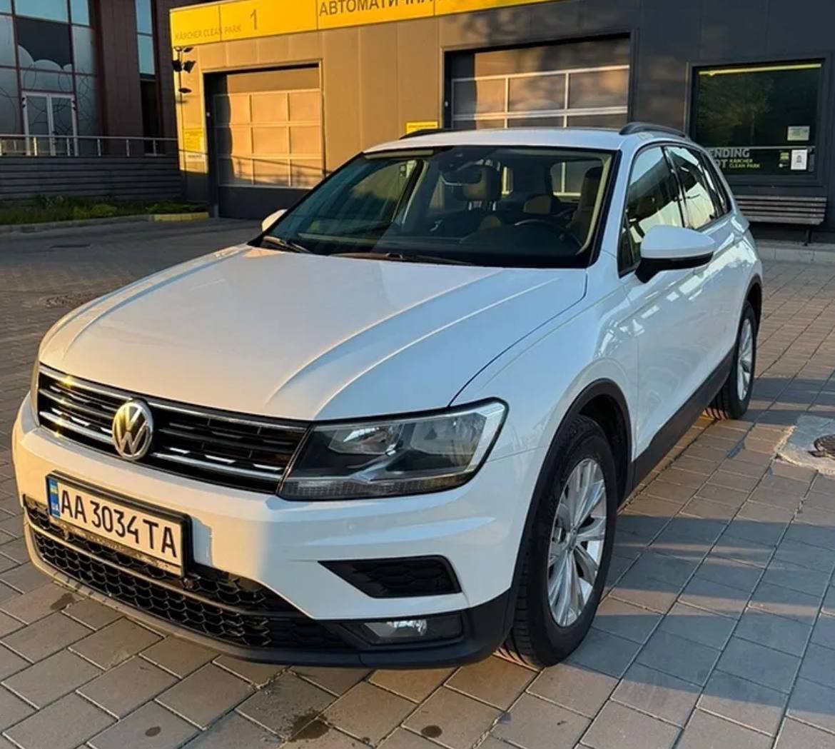 Volkswagen Tiguan — фото 1