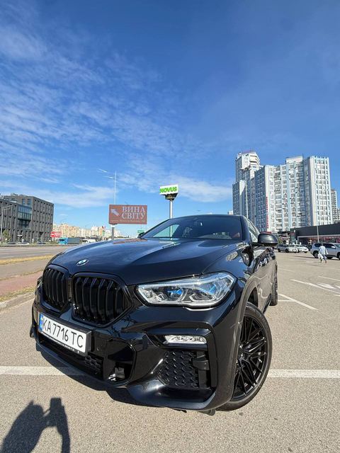 BMW X6 40i — фото 1
