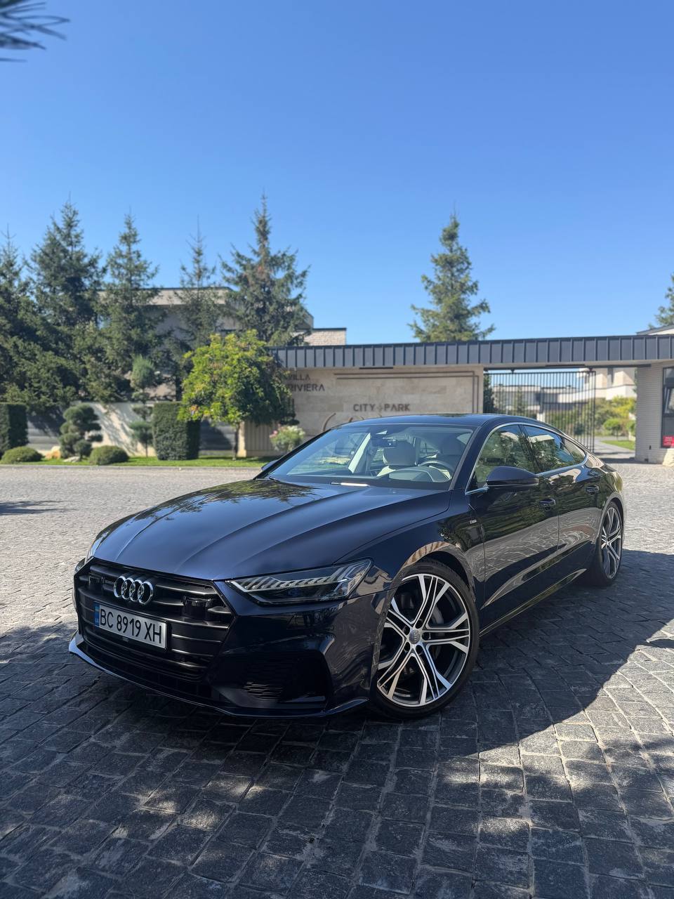Audi A7 — фото 1