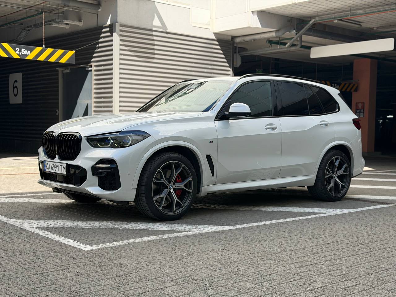 BMW X5 30d — фото 1