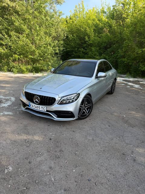 Mercedes-Benz C300