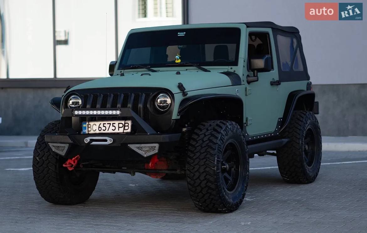 Jeep Wrangler — фото 1