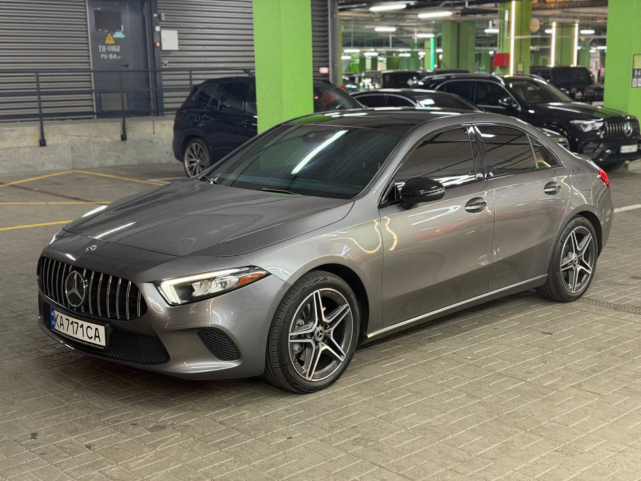 Mercedes-Benz A220 — фото 1