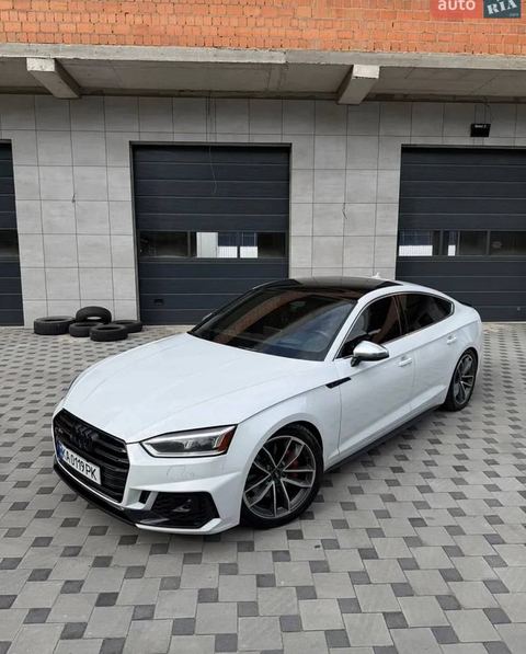 Audi S5