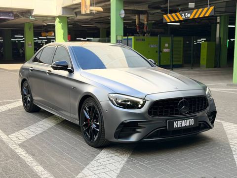Mercedes-Benz E53 AMG