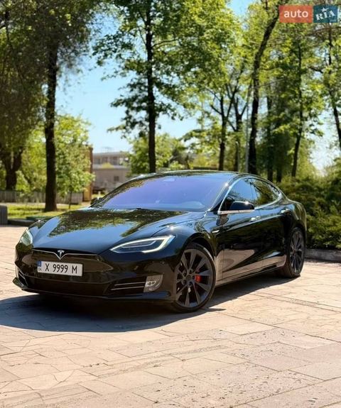 Tesla Model S