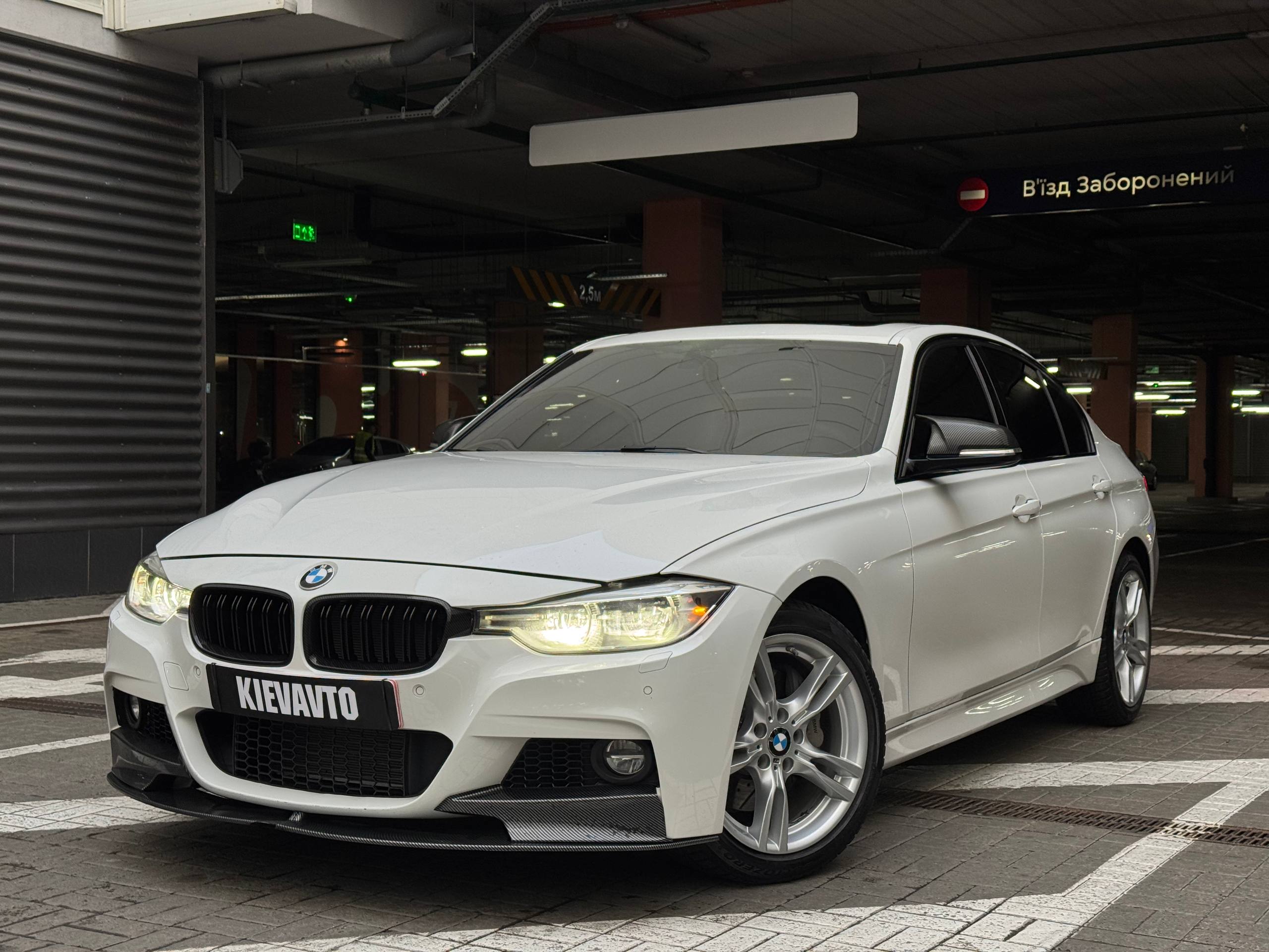 BMW 340i — фото 1