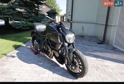Ducati Streetfighter (SFT) — фото 1