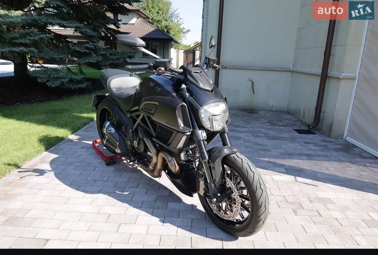 Ducati Streetfighter (SFT) — фото 1