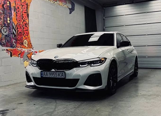 BMW 330i — фото 1