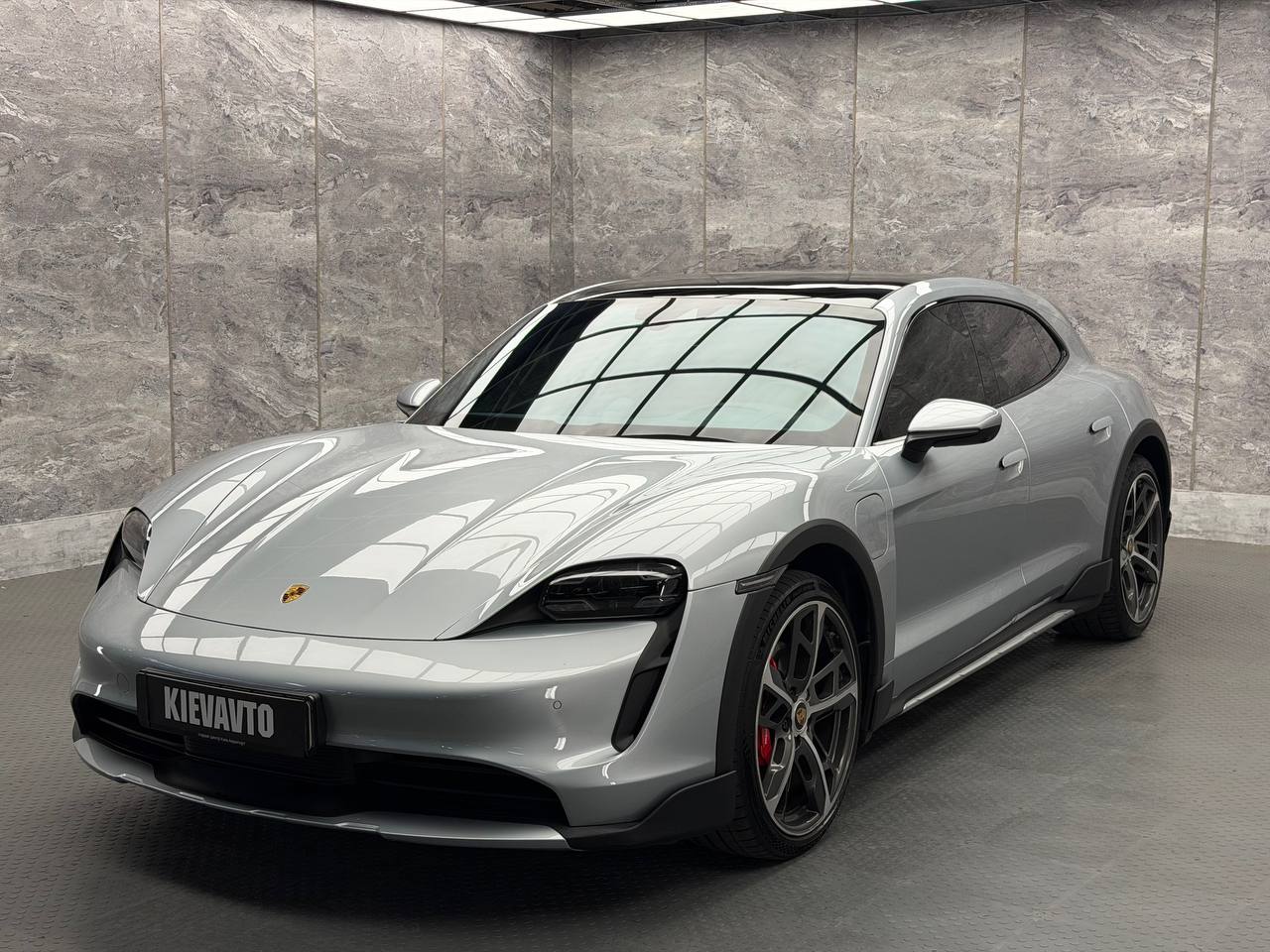 Porsche Taycan Cross Turismo 4s — фото 1