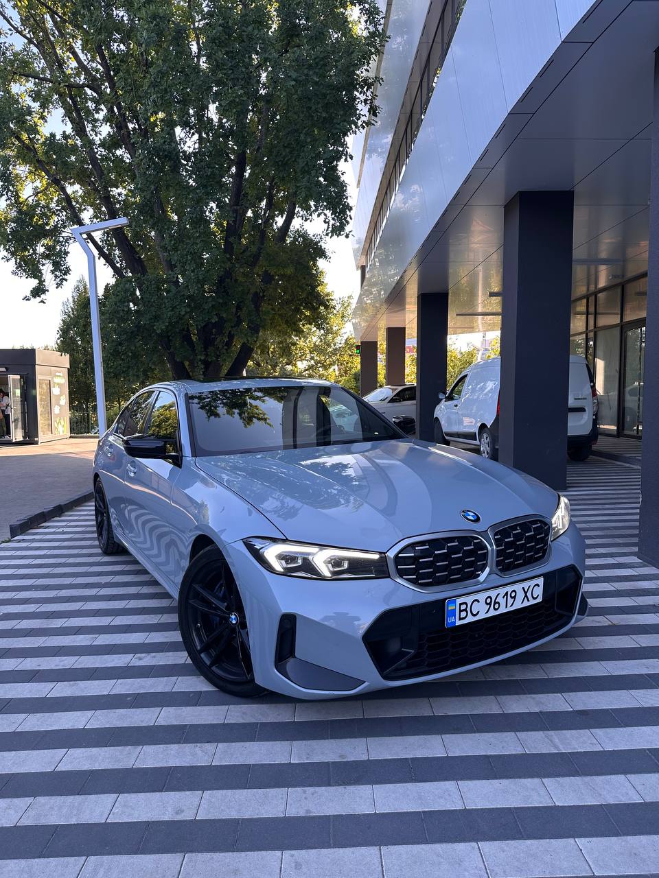 BMW 340i — фото 1