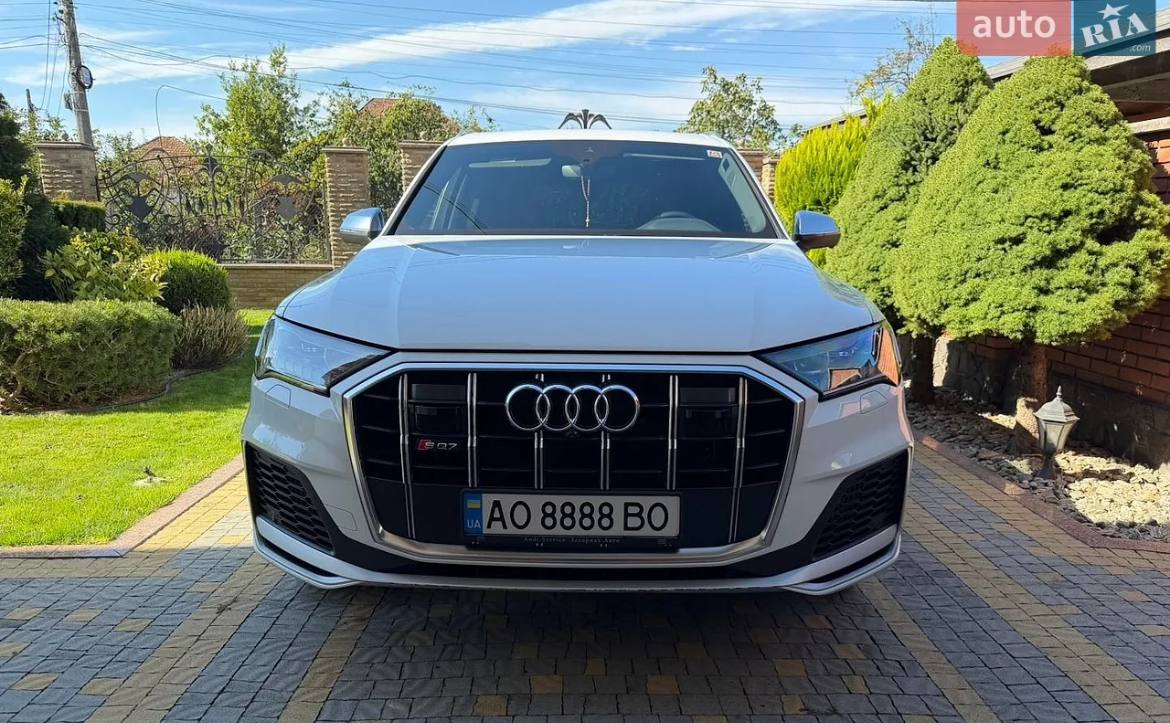 Audi SQ7 — фото 1