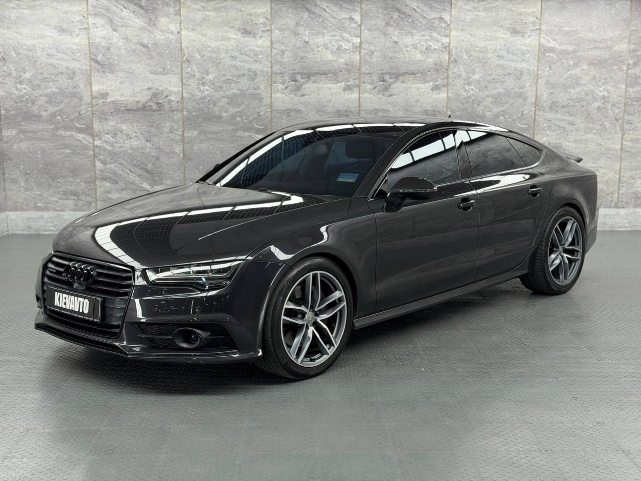 Audi A7 — фото 1